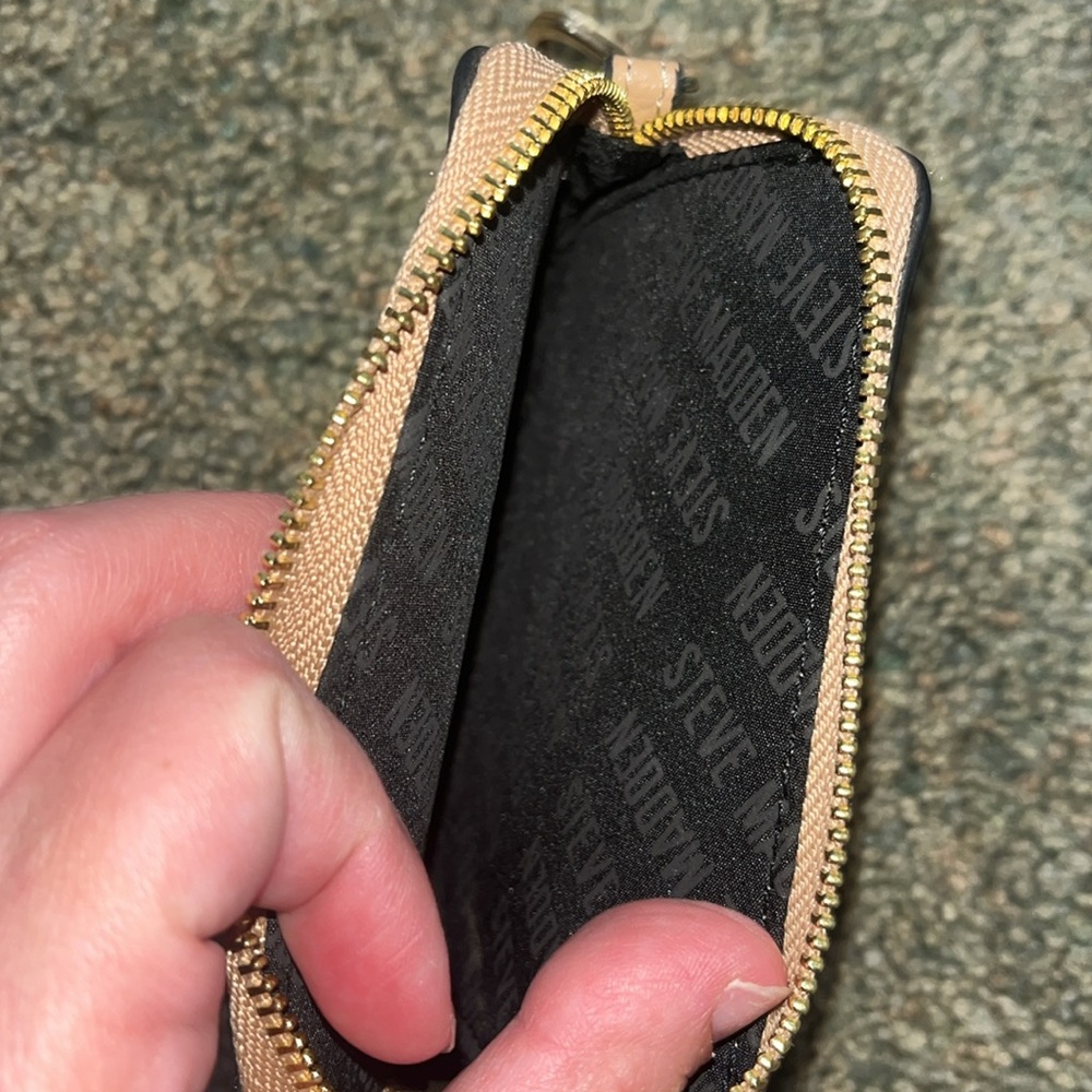 Steve Madden wallet, used twice - Picture 3 of 3